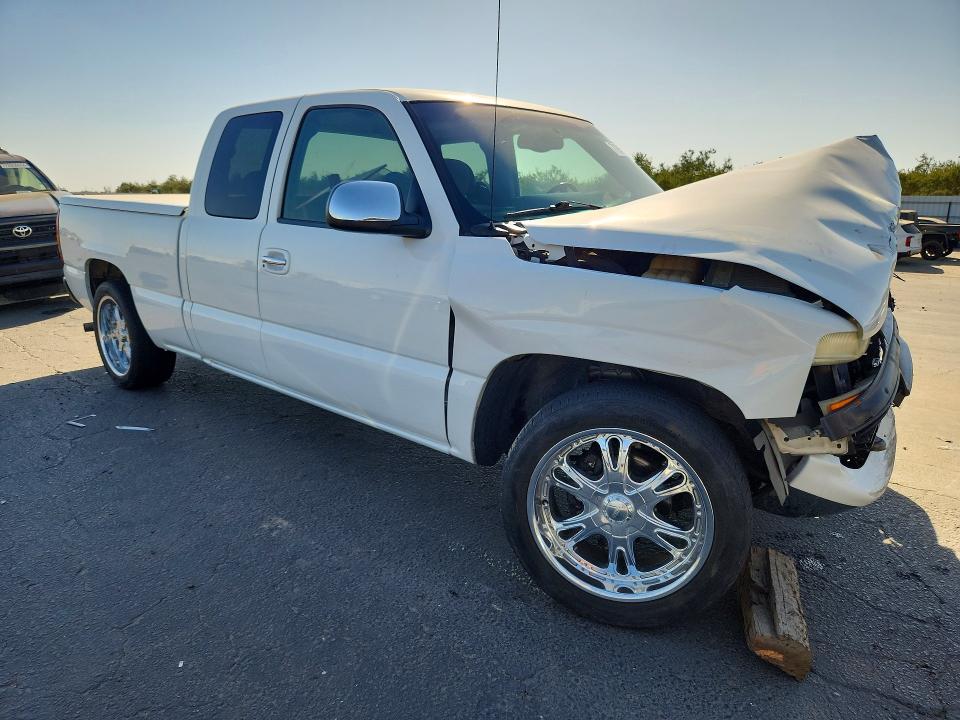 Продаж на аукціоні авто 2002 Chevrolet Silverado, vin: 2GCEC19T621365189, номер лоту: 71994796