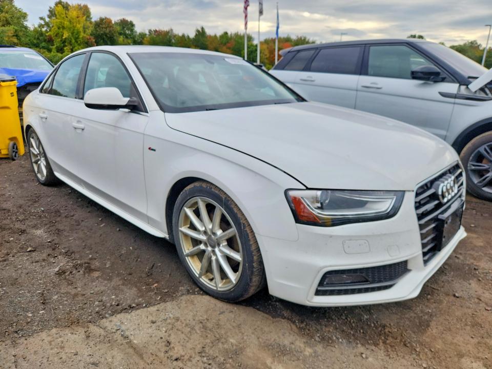 Продажа на аукционе авто 2015 Audi A4, vin: WAUBFAFL4FN032098, номер лота: 70938306