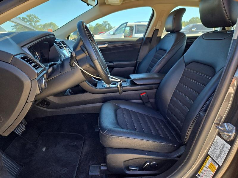 72023076 :رقم المزاد ، 3FA6P0H75JR183538 vin ، 2018 Ford Fusion مزاد بيع