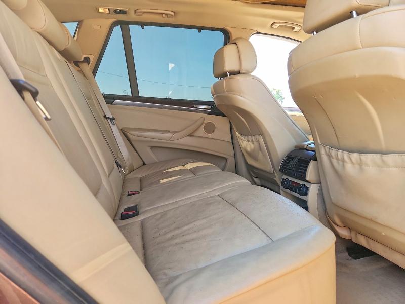 68502386 :رقم المزاد ، 5UXZV4C55BL400563 vin ، 2011 Bmw X5 مزاد بيع