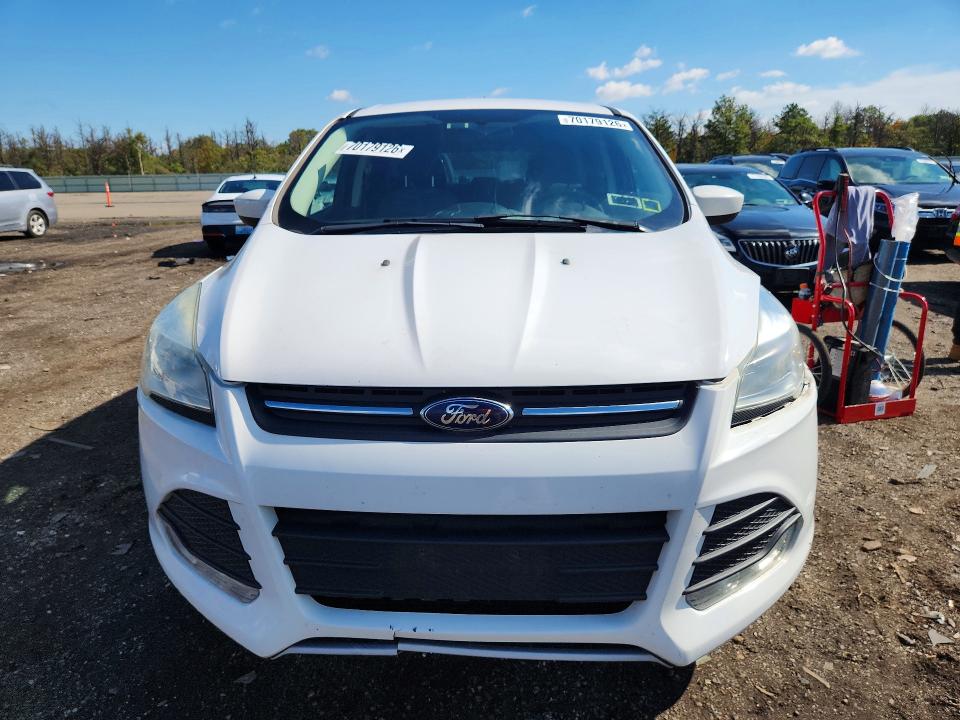 70179126 :رقم المزاد ، 1FMCU9GX4GUB16549 vin ، 2016 Ford Escape مزاد بيع