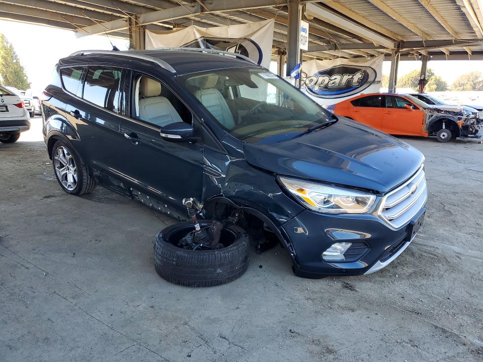 2019 Ford Escape მანქანა იყიდება აუქციონზე, vin: 1FMCU0J96KUB82972, აუქციონის ნომერი: 71668336