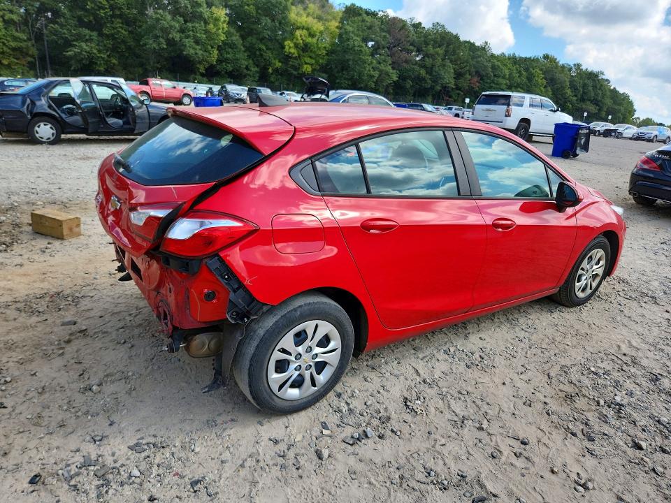 70131796 :رقم المزاد ، 3G1BC6SM1KS577417 vin ، 2019 Chevrolet Cruze مزاد بيع