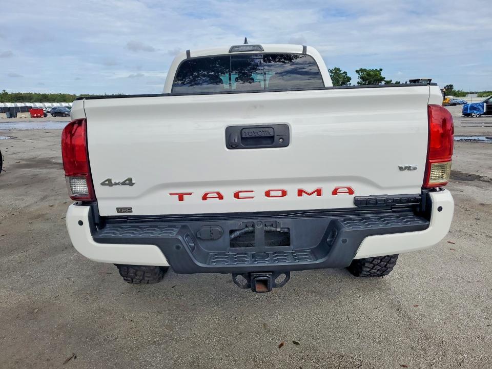 Aukcja sprzedaży 2017 Toyota Tacoma, vin: 5TFDZ5BN5HX023970, numer aukcji: 71804396