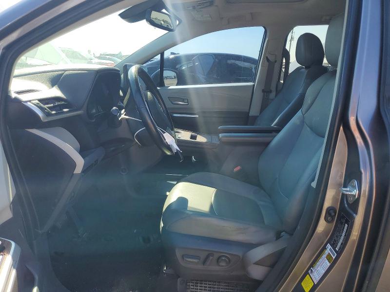 71773836 :رقم المزاد ، 5TDYRKEC8MS013850 vin ، 2021 Toyota Sienna مزاد بيع
