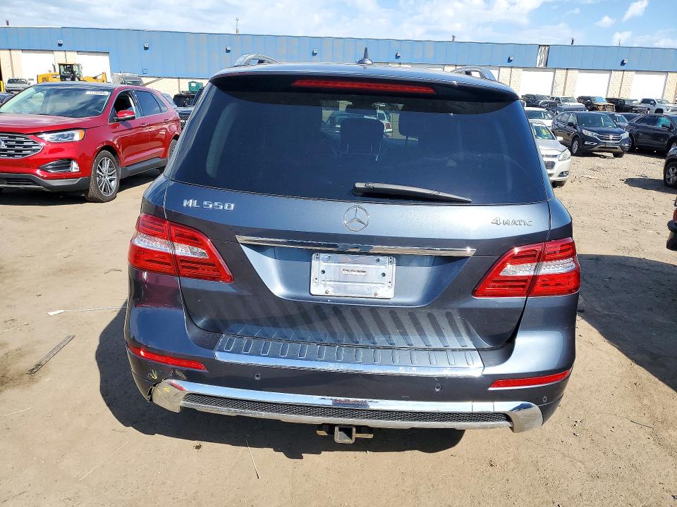 2014 Mercedes-benz Ml მანქანა იყიდება აუქციონზე, vin: 4JGDA7DB4EA403284, აუქციონის ნომერი: 72215376