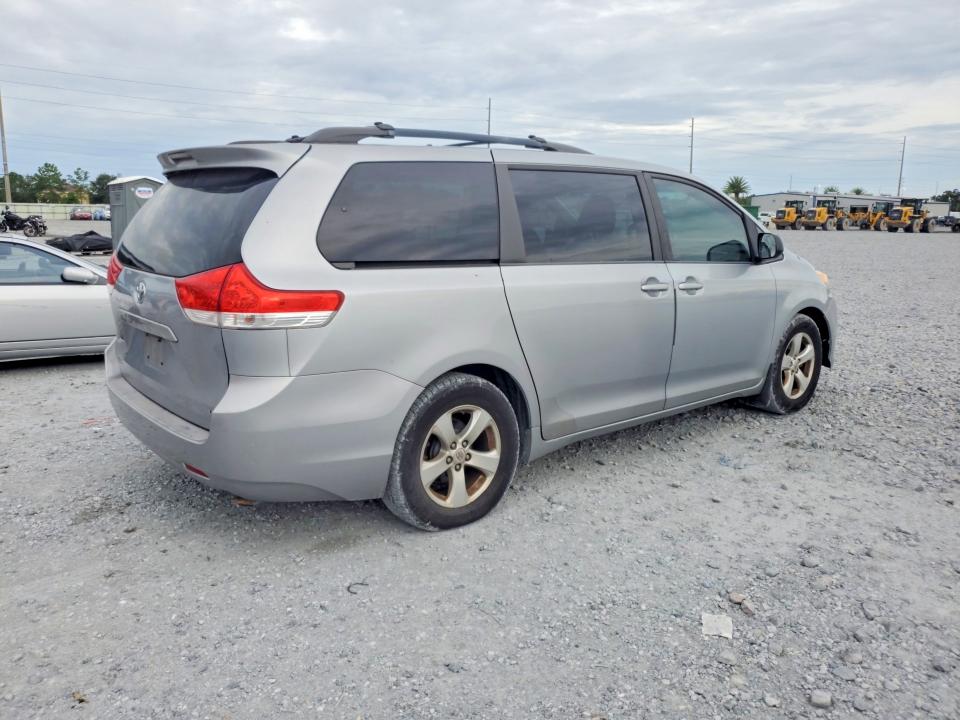 Aukcja sprzedaży 2011 Toyota Sienna, vin: 5TDKK3DC7BS139034, numer aukcji: 71628496