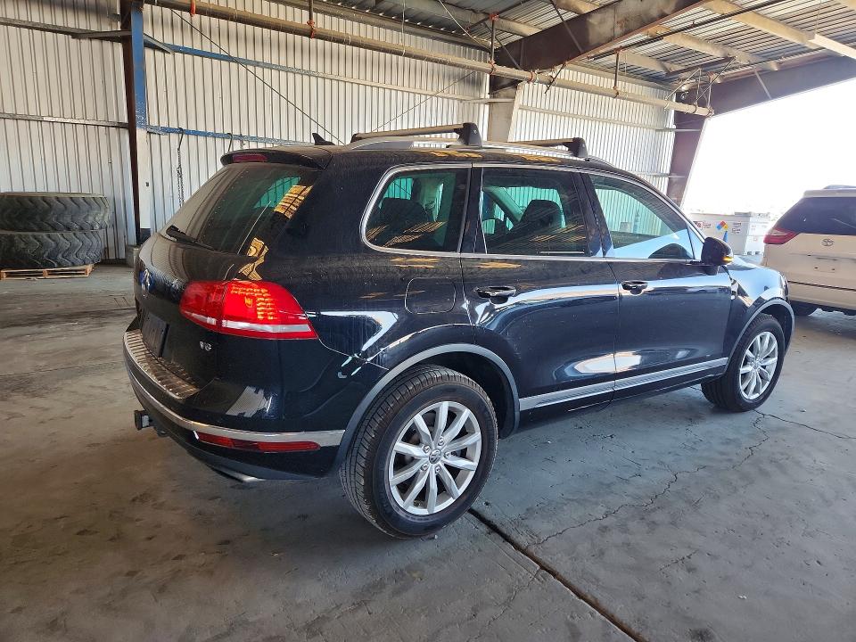 2017 Volkswagen Touareg მანქანა იყიდება აუქციონზე, vin: WVGEF7BP9HD003115, აუქციონის ნომერი: 71831456