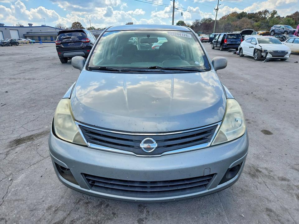 2010 Nissan Versa მანქანა იყიდება აუქციონზე, vin: 3N1BC1CP8AL393428, აუქციონის ნომერი: 71244126