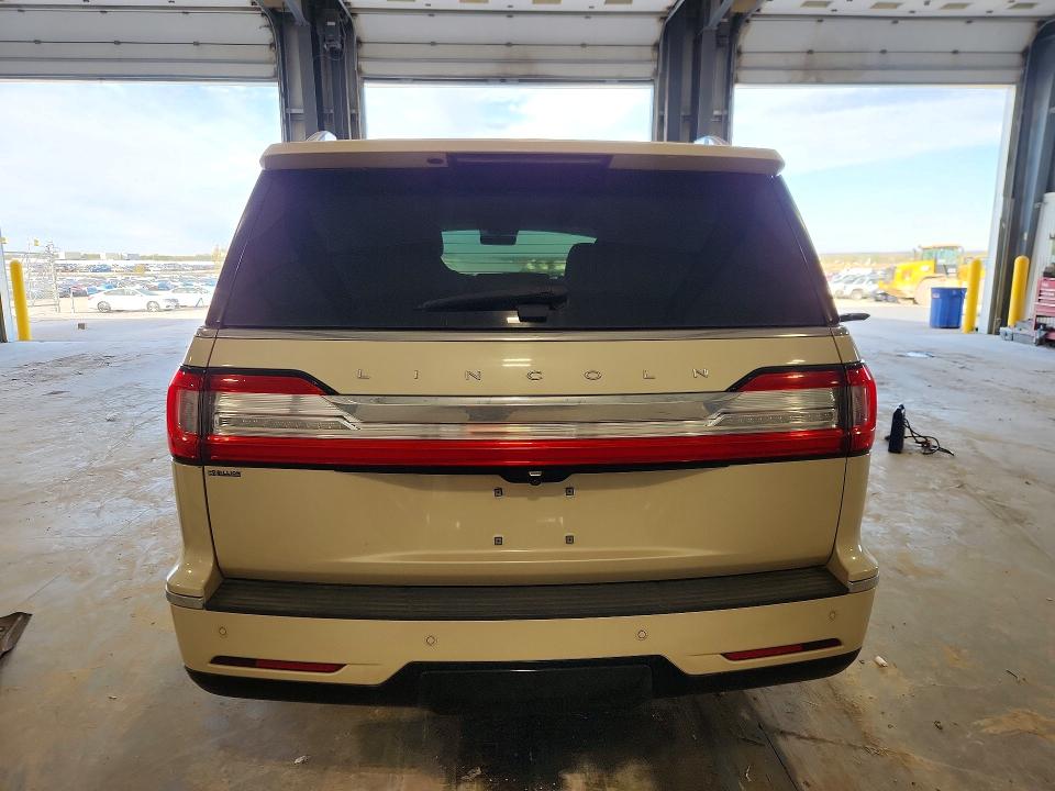 2018 Lincoln Navigator მანქანა იყიდება აუქციონზე, vin: 5LMJJ2LT0JEL03649, აუქციონის ნომერი: 73450866