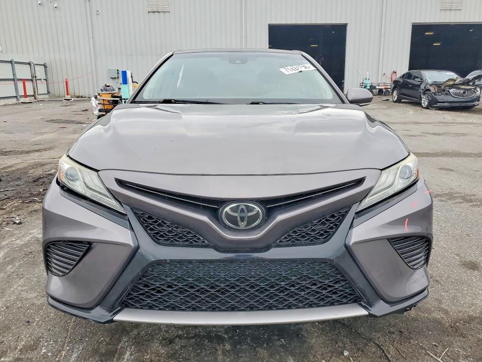 Продажа на аукционе авто 2019 Toyota Camry, vin: 4T1B61HK1KU740893, номер лота: 71424756