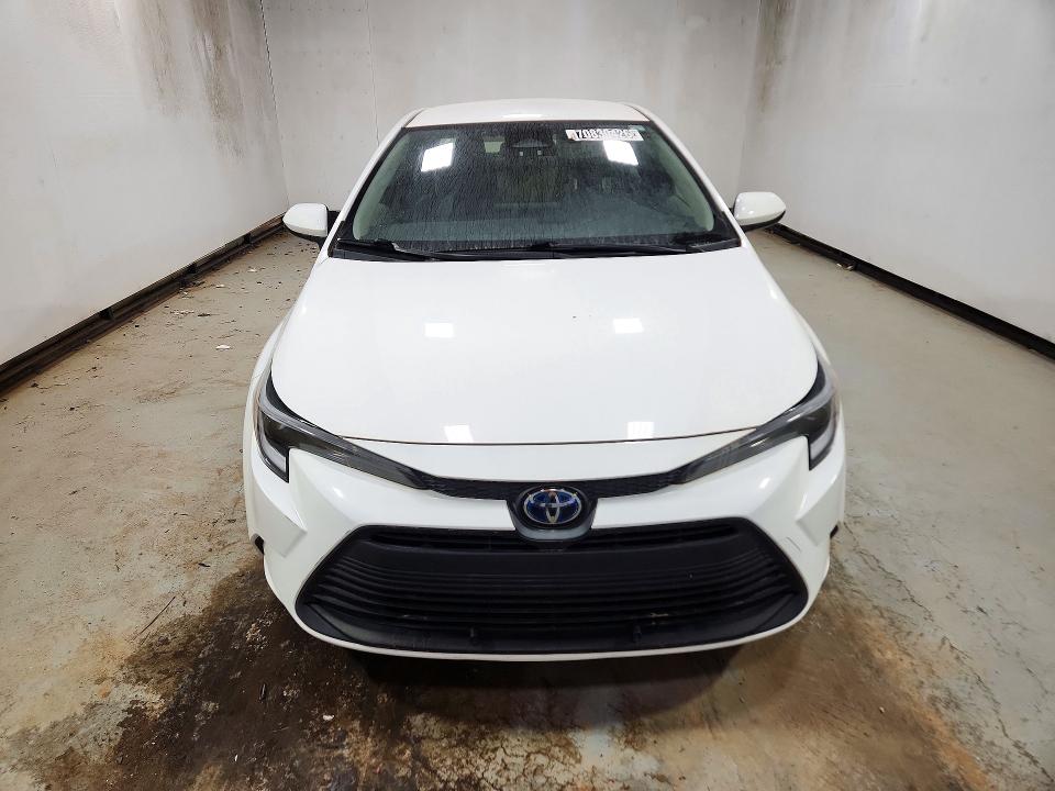 Продажа на аукционе авто 2023 Toyota Corolla Hybrid, vin: JTDBCMFE0PJ006072, номер лота: 70830426