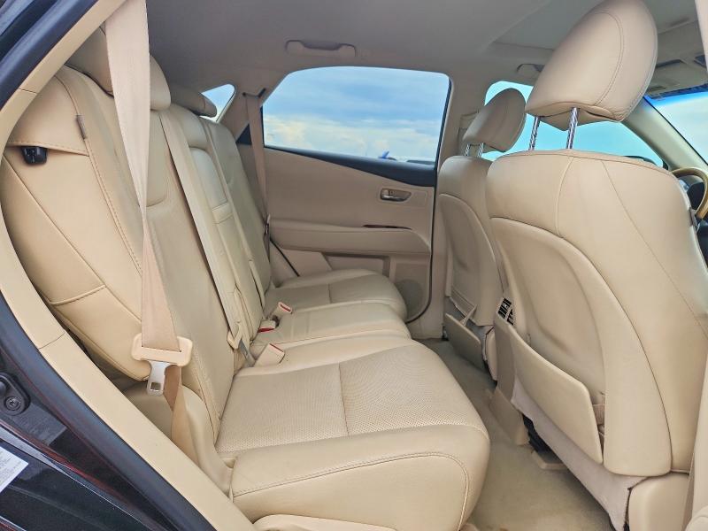 70792596 :رقم المزاد ، 2T2ZK1BA7AC027132 vin ، 2010 Lexus Rx مزاد بيع