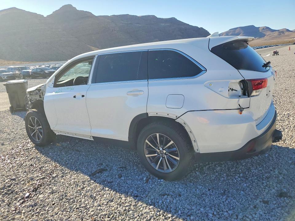 Продаж на аукціоні авто 2019 Toyota Highlander, vin: 5TDKZRFHXKS341745, номер лоту: 71635046