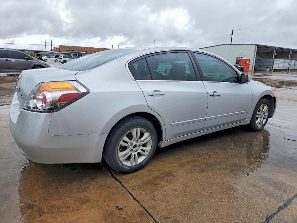 71013376 :رقم المزاد ، 1N4AL2AP0BN457888 vin ، 2011 Nissan Altima مزاد بيع
