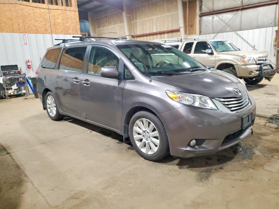 Продаж на аукціоні авто 2014 Toyota Sienna, vin: 5TDDK3DCXES082163, номер лоту: 71638586