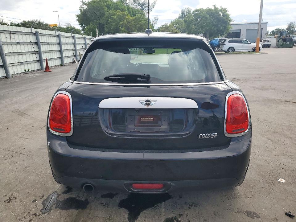 73105656 :رقم المزاد ، WMWXS5C52FT828004 vin ، 2015 Mini Cooper مزاد بيع
