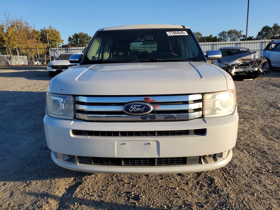 71084646 :رقم المزاد ، 2FMGK5DC7BBD26000 vin ، 2011 Ford Flex مزاد بيع