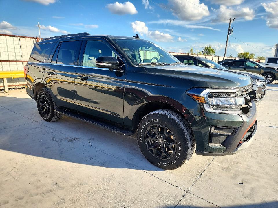 Продаж на аукціоні авто 2022 Ford Expedition, vin: 1FMJU1RT0NEA02865, номер лоту: 73276206