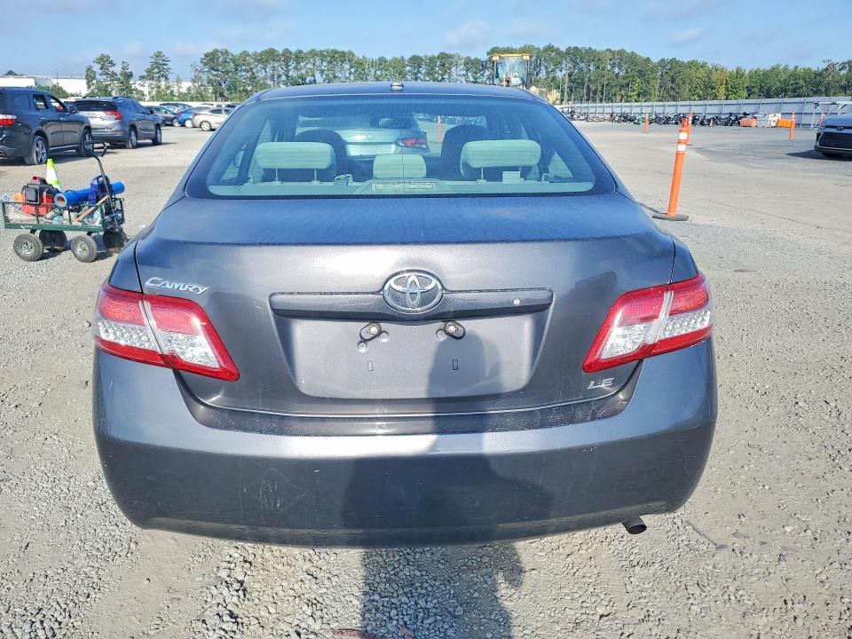 Aukcja sprzedaży 2010 Toyota Camry, vin: 4T4BF3EK7AR075647, numer aukcji: 71230956