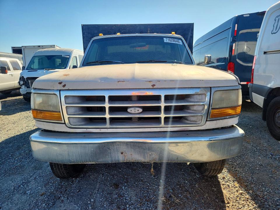 71628646 :رقم المزاد ، 2FDJF37G0NCB00523 vin ، 1992 Ford F350 مزاد بيع