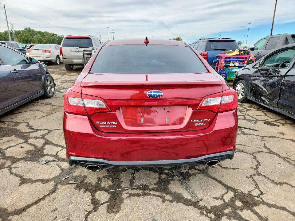 70691196 :رقم المزاد ، 4S3BNEJ63K3033361 vin ، 2019 Subaru Legacy مزاد بيع