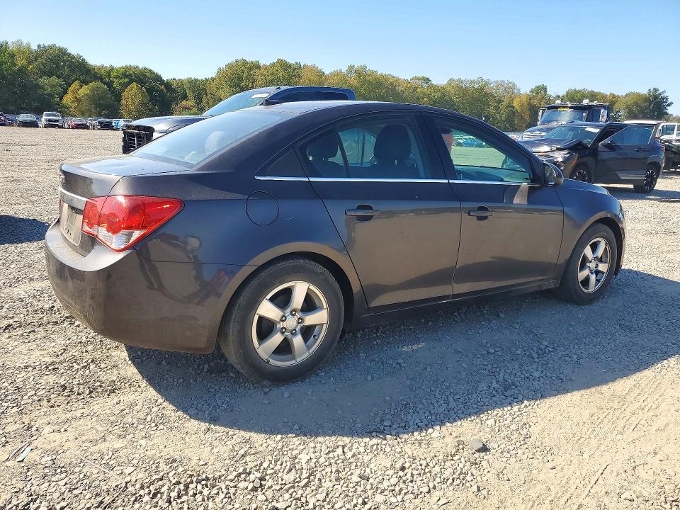 72104526 :رقم المزاد ، 1G1PC5SB1E7225259 vin ، 2014 Chevrolet Cruze مزاد بيع