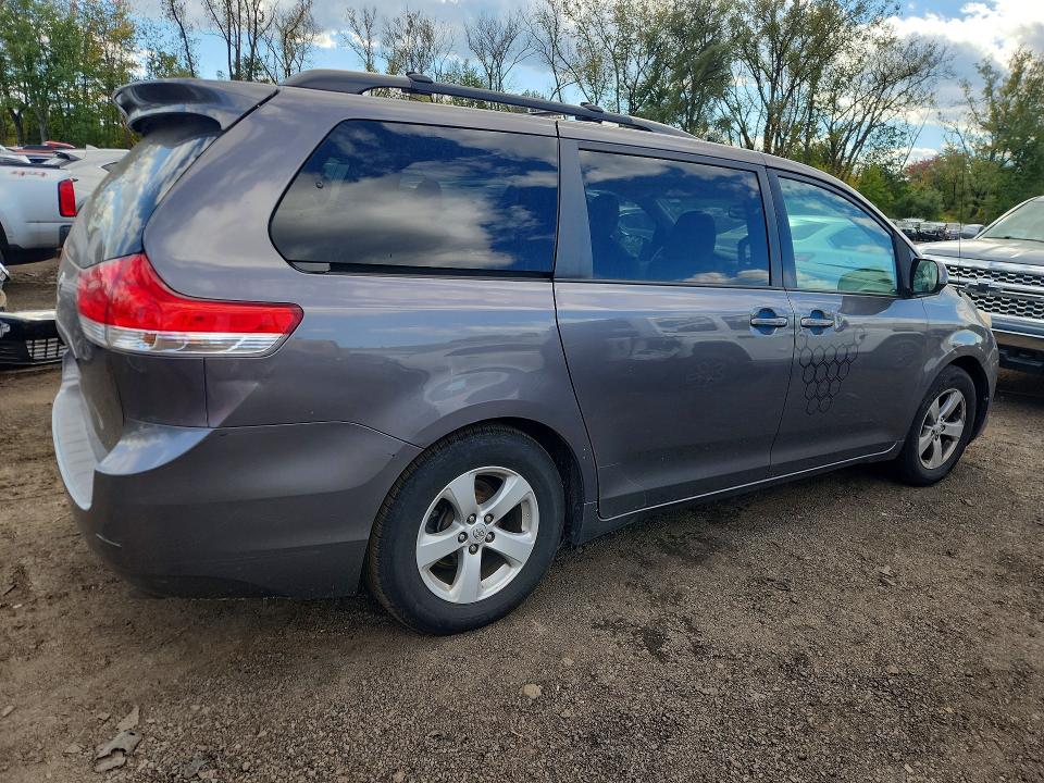 Продажа на аукционе авто 2014 Toyota Sienna, vin: 5TDKK3DC4ES459741, номер лота: 71389956