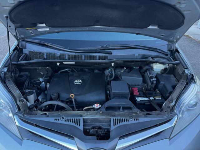 Продаж на аукціоні авто 2019 Toyota Sienna, vin: 5TDDZ3DCXKS227743, номер лоту: 74255376