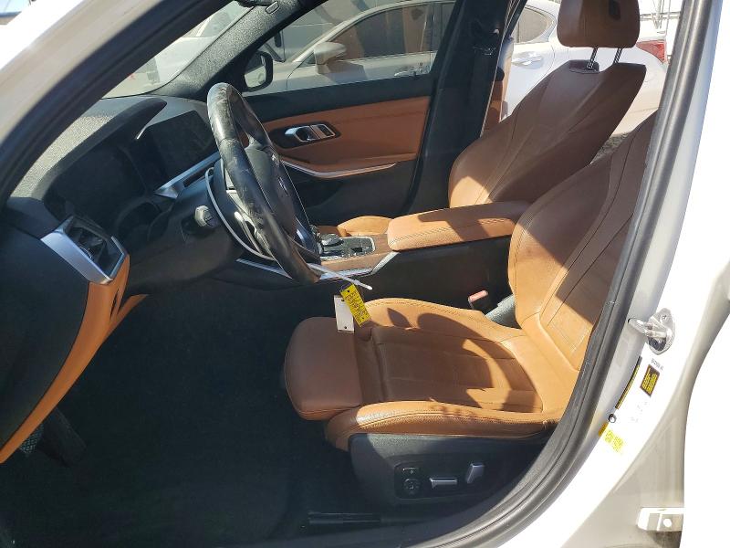 70377516 :رقم المزاد ، 3MW5R1J06M8C06870 vin ، 2021 Bmw 330i مزاد بيع