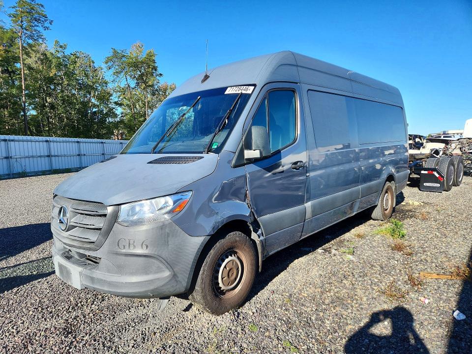 71728446 :رقم المزاد ، WD4PF1CD2KP125258 vin ، 2019 Mercedes-benz Sprinter مزاد بيع