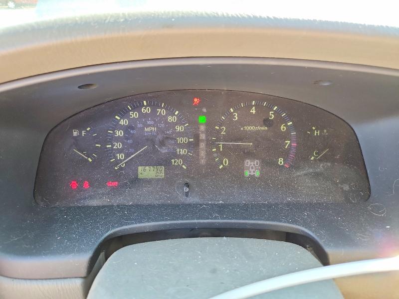 Продаж на аукціоні авто 2001 Infiniti Qx4, vin: JNRDR09Y31W216875, номер лоту: 70130216