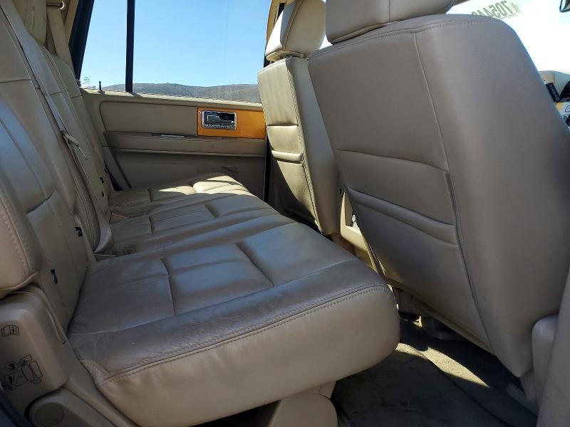 70544866 :رقم المزاد ، 5LMFU27507LJ25786 vin ، 2007 Lincoln Navigator مزاد بيع