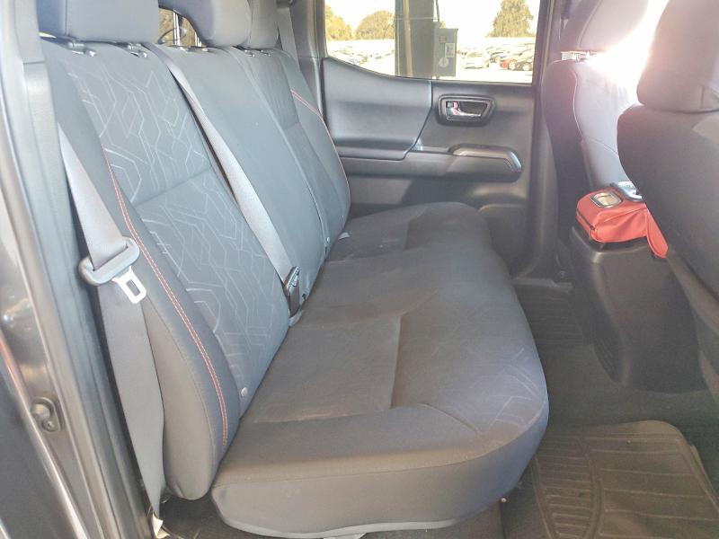 71622446 :رقم المزاد ، 3TMAZ5CN6GM018041 vin ، 2016 Toyota Tacoma مزاد بيع