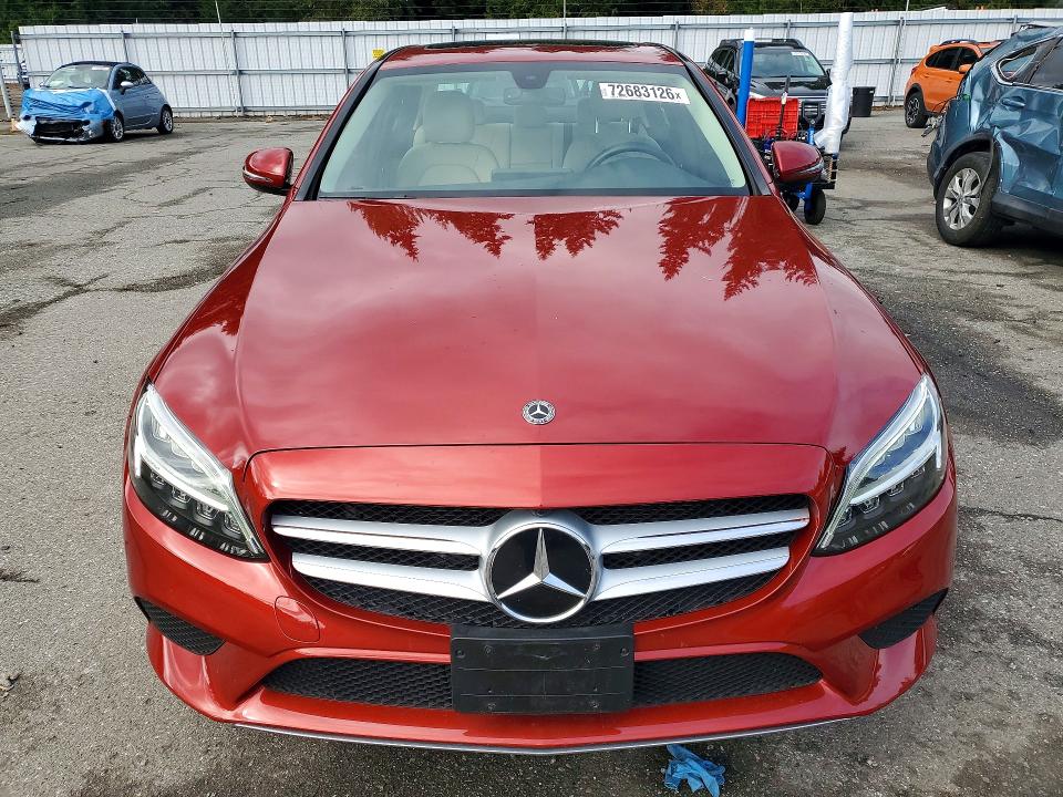72683126 :رقم المزاد ، W1KWF8EB3MR620463 vin ، 2021 Mercedes-benz C مزاد بيع