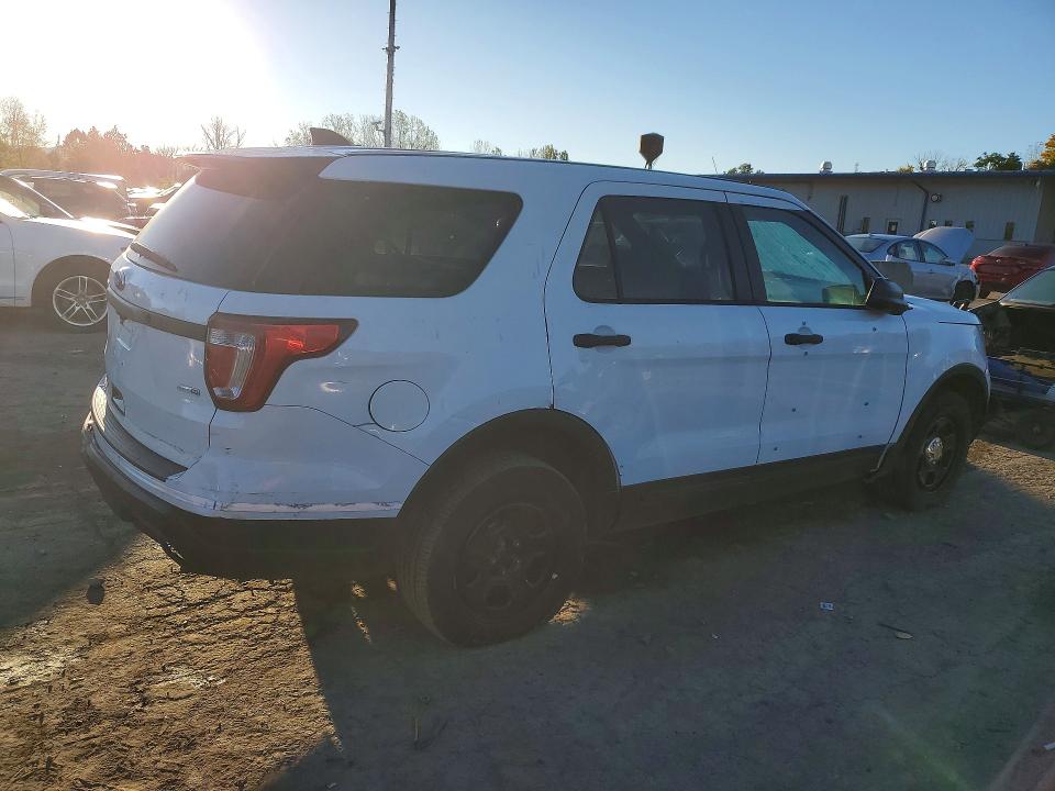 71596826 :رقم المزاد ، 1FM5K8AR1JGC74873 vin ، 2018 Ford Explorer مزاد بيع