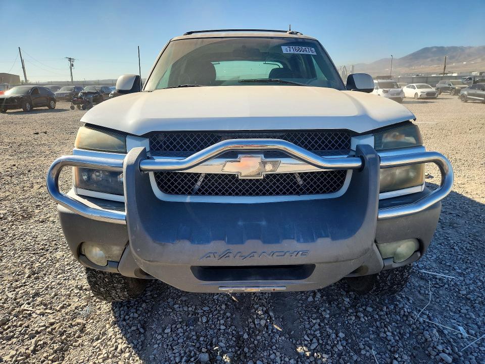 2002 Chevrolet Avalanche მანქანა იყიდება აუქციონზე, vin: 3GNEK13T92G356822, აუქციონის ნომერი: 71680476