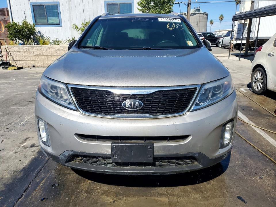 Продажа на аукционе авто 2015 Kia Sorento, vin: 5XYKT4A67FG592543, номер лота: 71320656