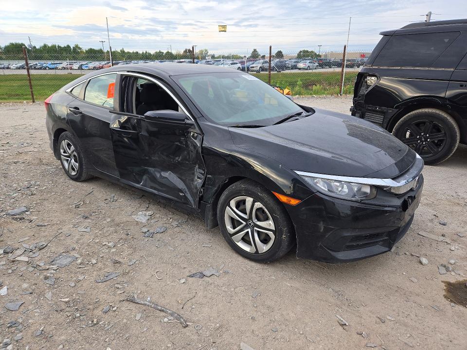 72908986 :رقم المزاد ، 19XFC2F57JE022554 vin ، 2018 Honda Civic مزاد بيع