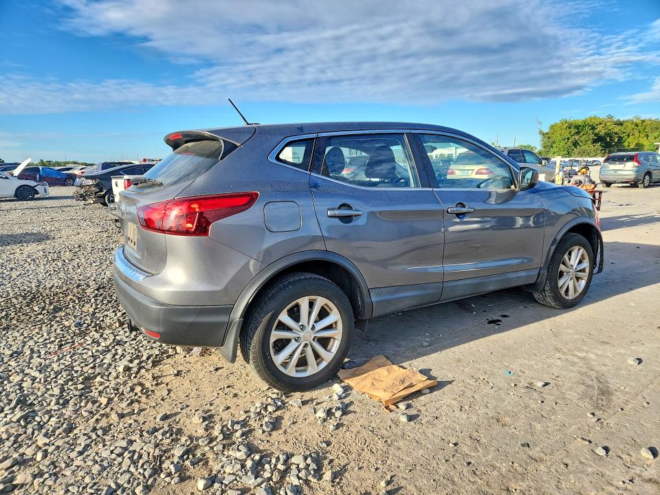 Продажа на аукционе авто 2018 Nissan Rogue Sport, vin: JN1BJ1CP5JW187581, номер лота: 71224156