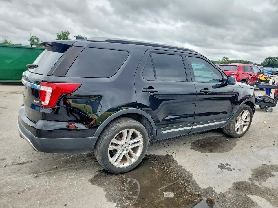 71811576 :رقم المزاد ، 1FM5K8DH6HGC04542 vin ، 2017 Ford Explorer مزاد بيع
