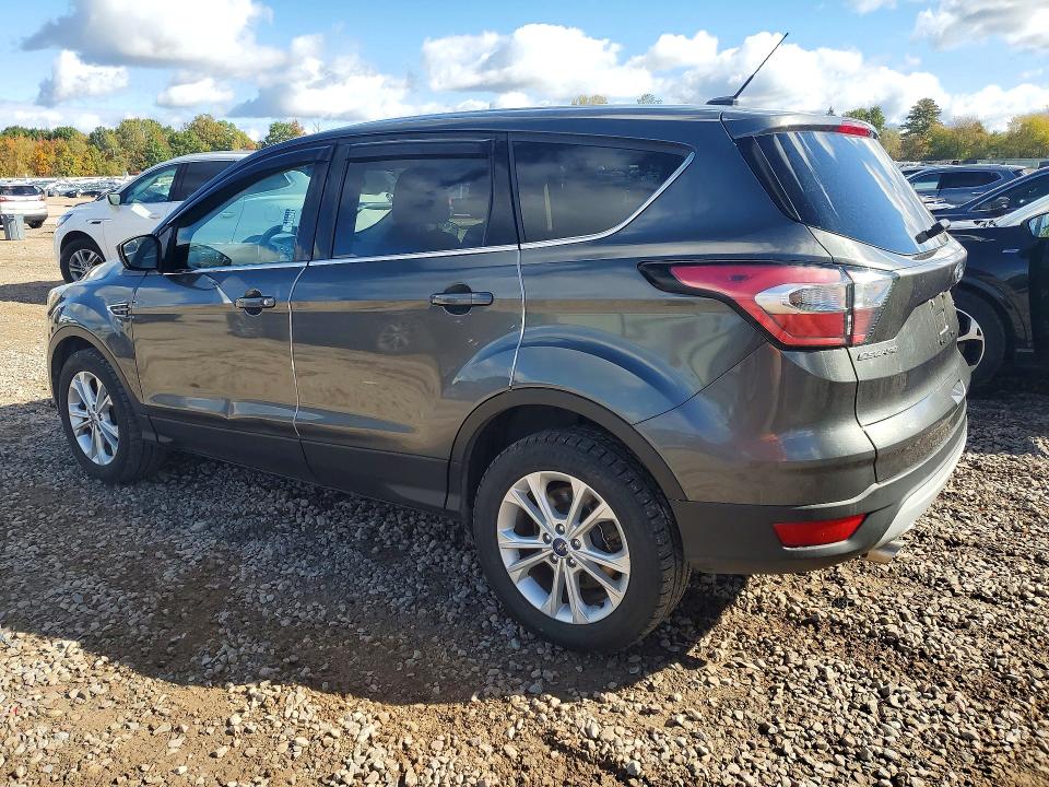72126226 :رقم المزاد ، 1FMCU9GD2HUC75433 vin ، 2017 Ford Escape مزاد بيع