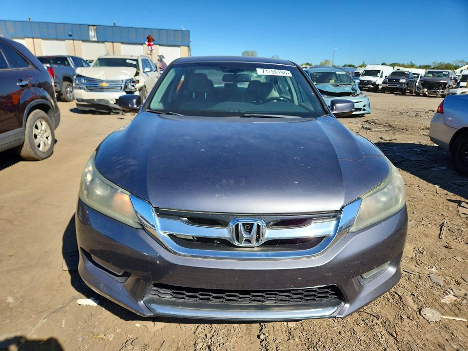 2013 Honda Accord მანქანა იყიდება აუქციონზე, vin: 1HGCR2F87DA053419, აუქციონის ნომერი: 71756196