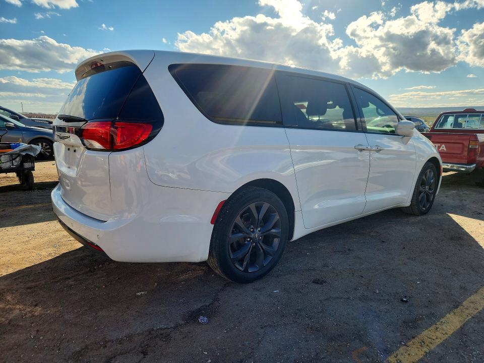 72950016 :رقم المزاد ، 2C4RC1FG5LR238123 vin ، 2020 Chrysler Pacifica مزاد بيع