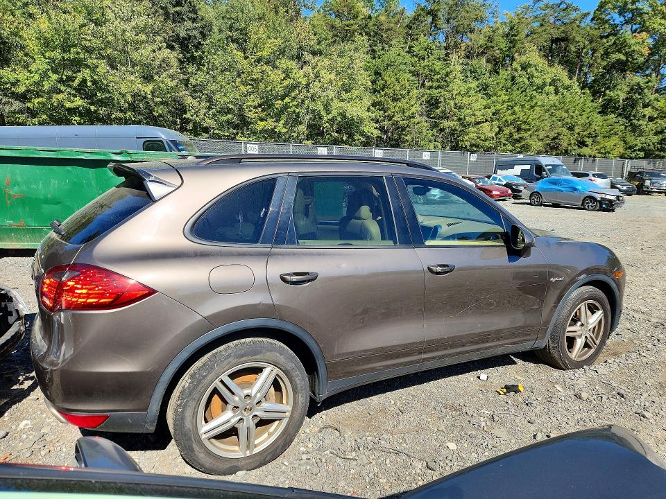2012 Porsche Cayenne მანქანა იყიდება აუქციონზე, vin: WP1AE2A21CLA90729, აუქციონის ნომერი: 71967736