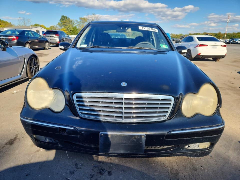 71756766 :رقم المزاد ، WDBRF81J64F443332 vin ، 2004 Mercedes-benz C مزاد بيع