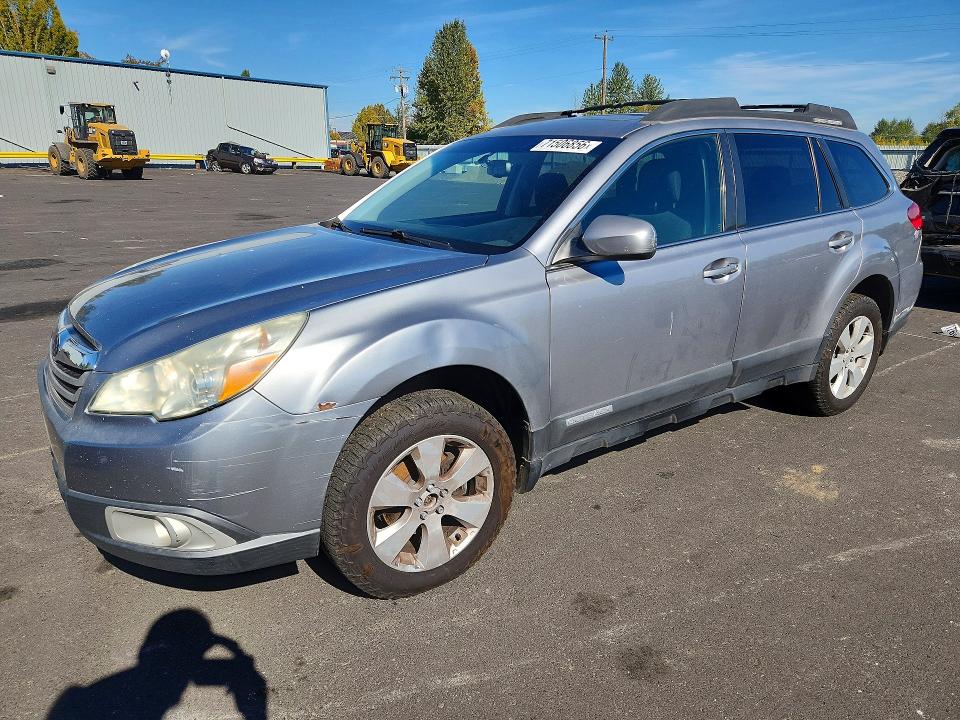 2010 Subaru Outback მანქანა იყიდება აუქციონზე, vin: 4S4BRBGC8A3333066, აუქციონის ნომერი: 71506856