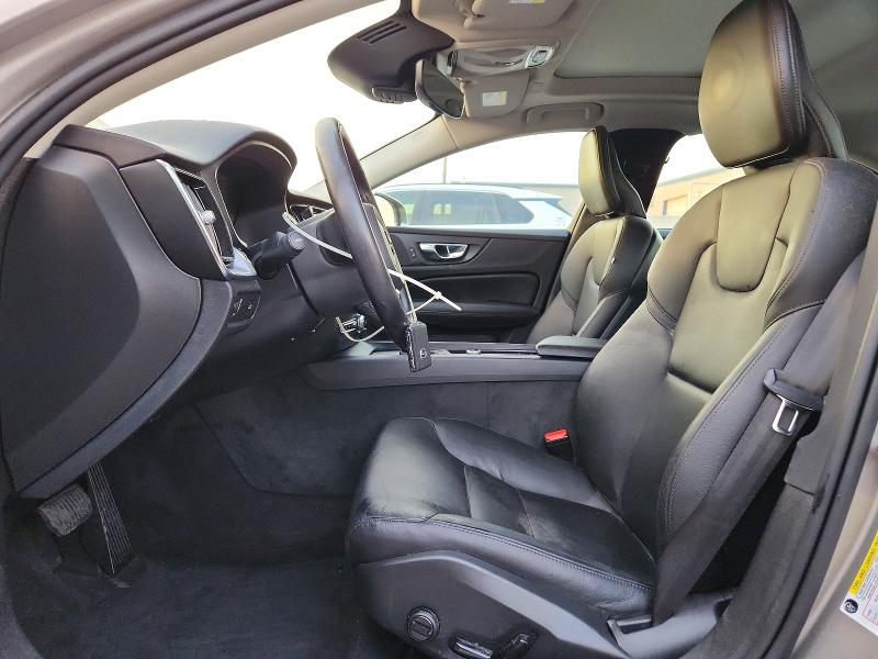 71616006 :رقم المزاد ، 7JR102FK6LG045255 vin ، 2020 Volvo S60 مزاد بيع