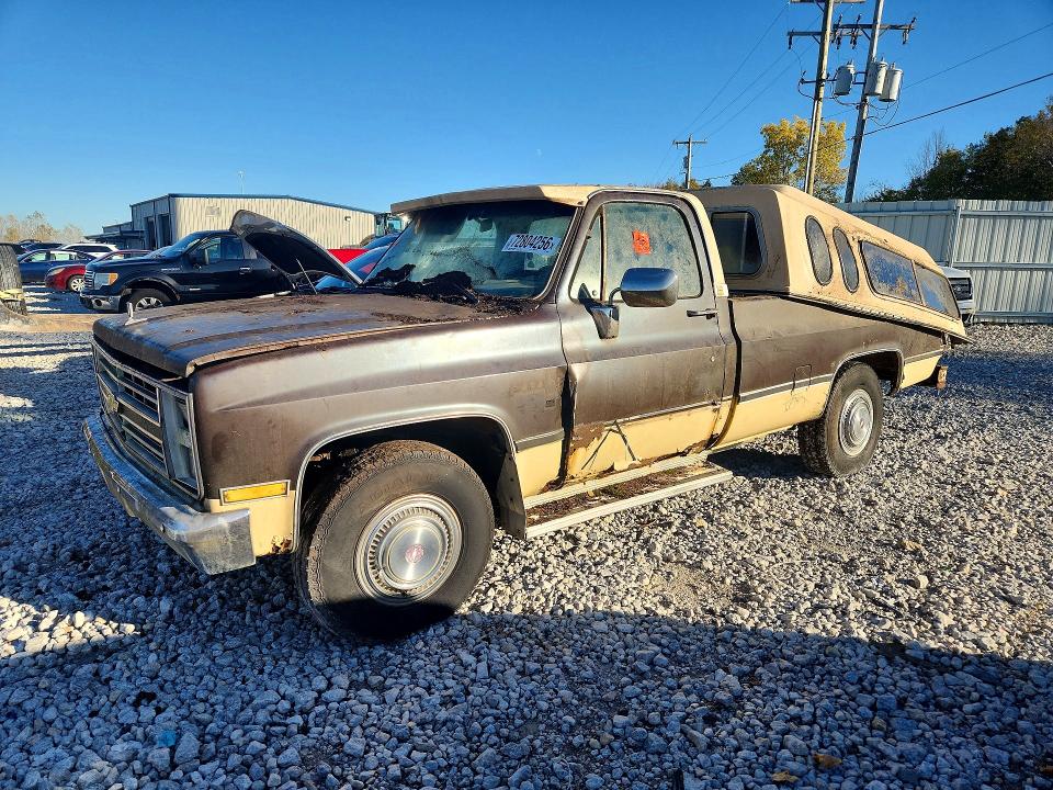 Aukcja sprzedaży 1985 Chevrolet C20, vin: 2GCGC24J4F1132518, numer aukcji: 72804256