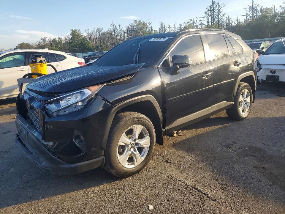 Продаж на аукціоні авто 2021 Toyota Rav4, vin: 2T3P1RFV6MC180588, номер лоту: 70503516